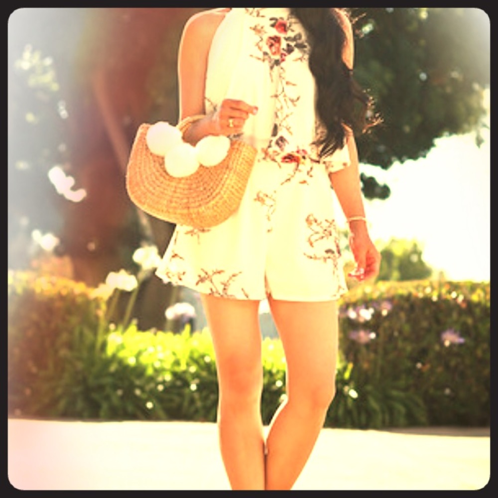 NWOT white floral crop top and matching short set